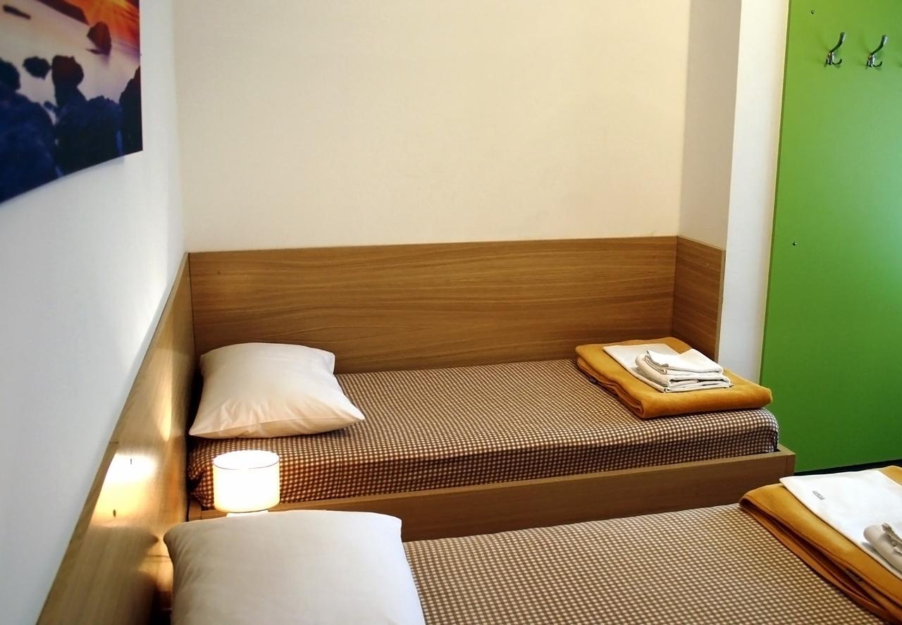 Rooms Fitea Osijek Exterior foto