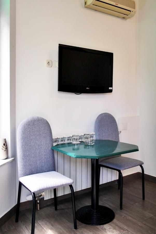 Rooms Fitea Osijek Exterior foto
